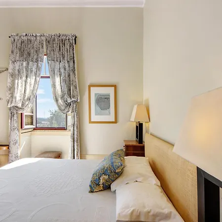 Casa S Martinho * أوليفيرا دي ازميس