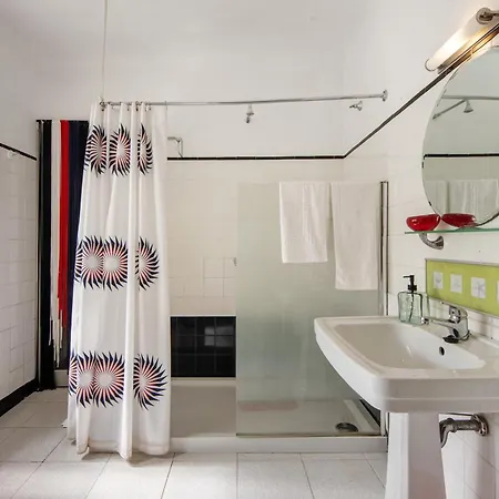 Casa S Martinho * أوليفيرا دي ازميس