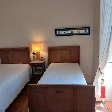 Casa S Martinho אוליביירה דה אזמיס